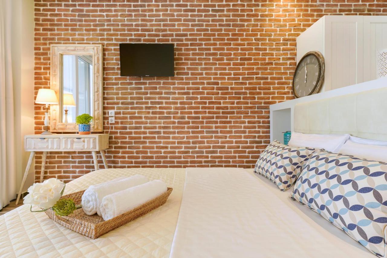 Golden Beachside Terrace Hriszí Amudiá Kültér fotó